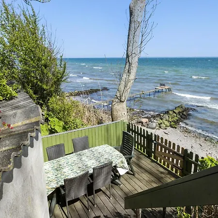 2 Bedroom Awesome In Skarup Fyn Casa de Férias *